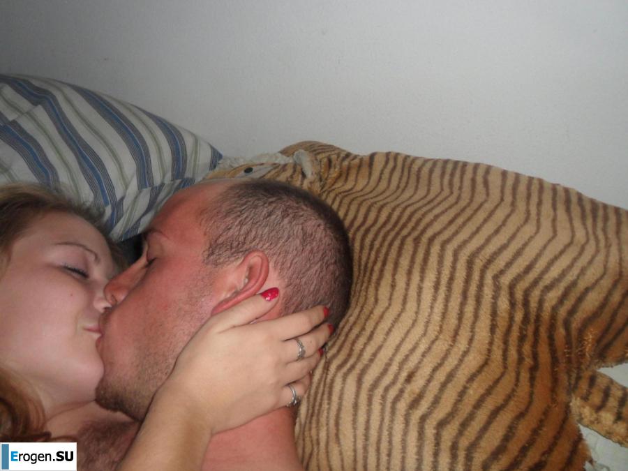 young miniature girl with a bald daddy. Slide 32