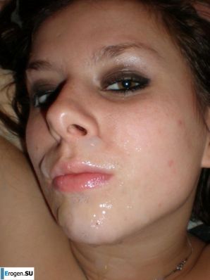 oh her bath with petals, she has legs spread to him. Thumb 20