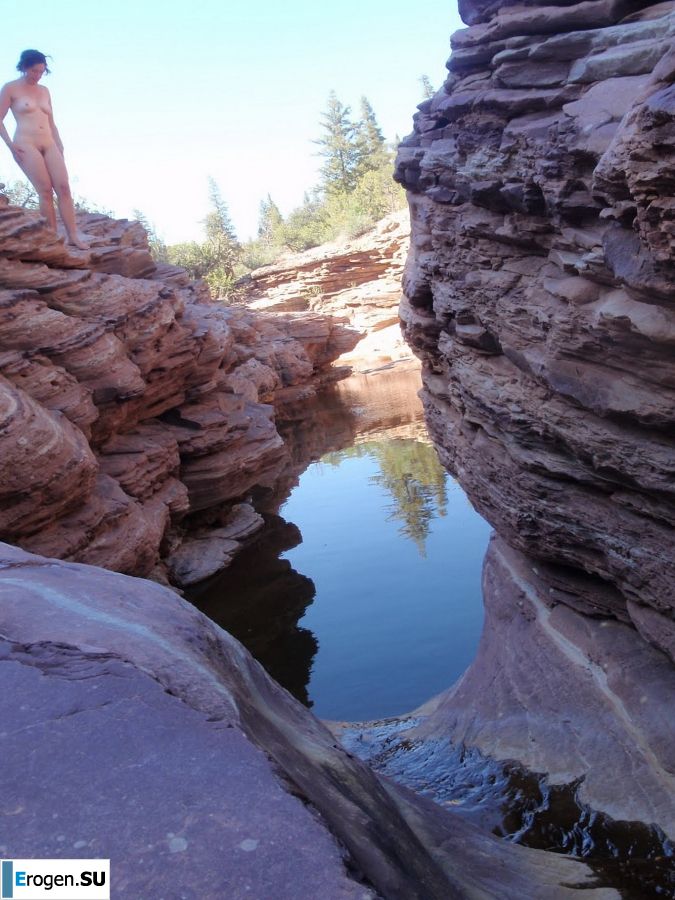 crazy girls in the canyon. Slide 18