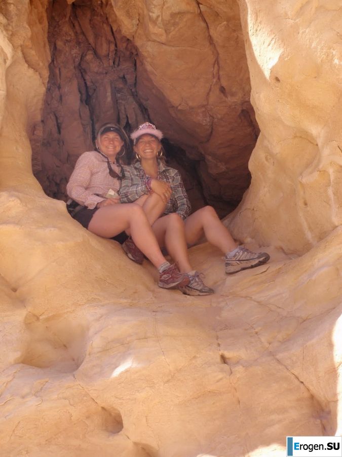 crazy girls in the canyon. Slide 6