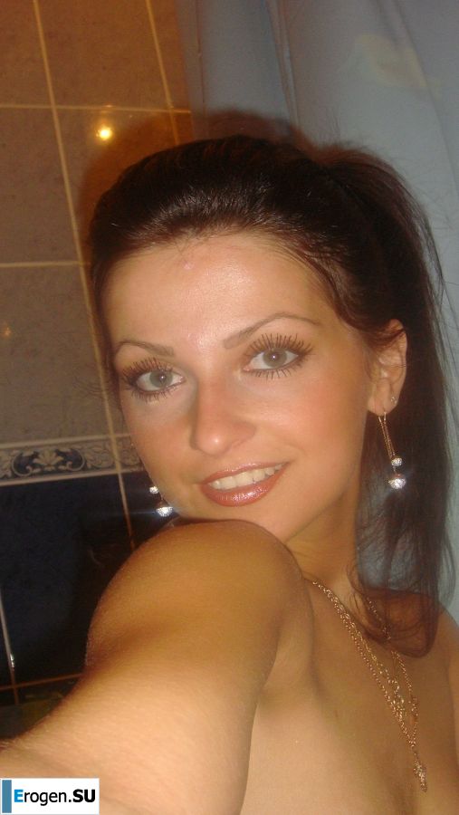 sultry sexy brunette. Part 3. Photo 5