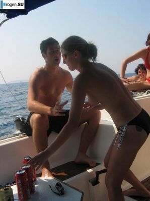 party with heifers on a yacht. Thumb 10