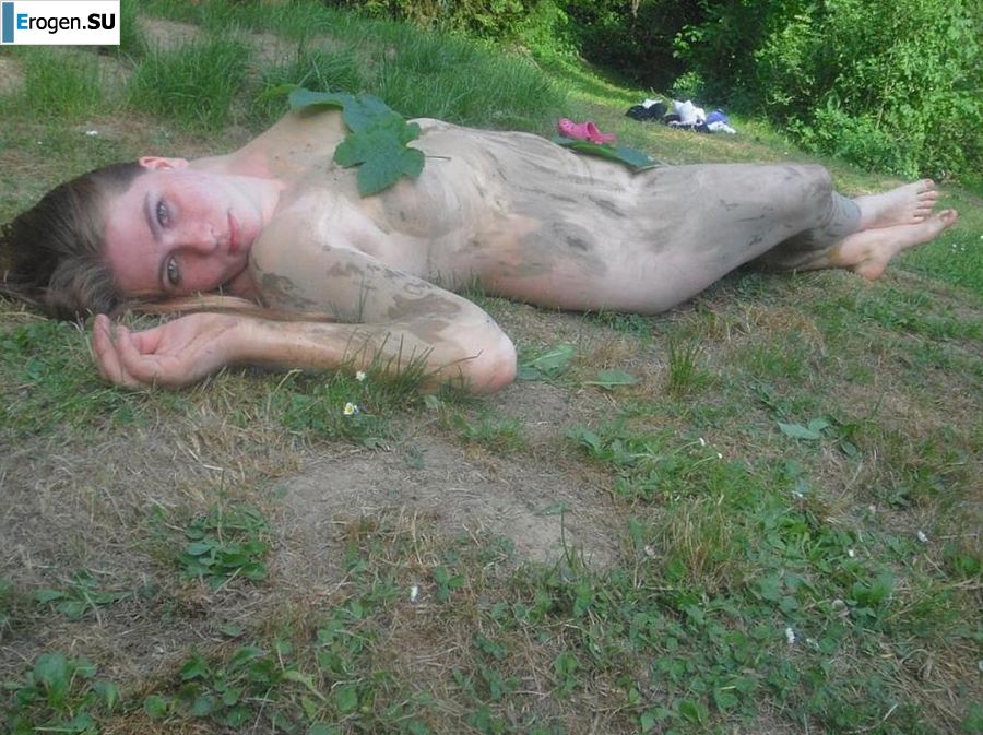 lesbians in the camp. Photo 13