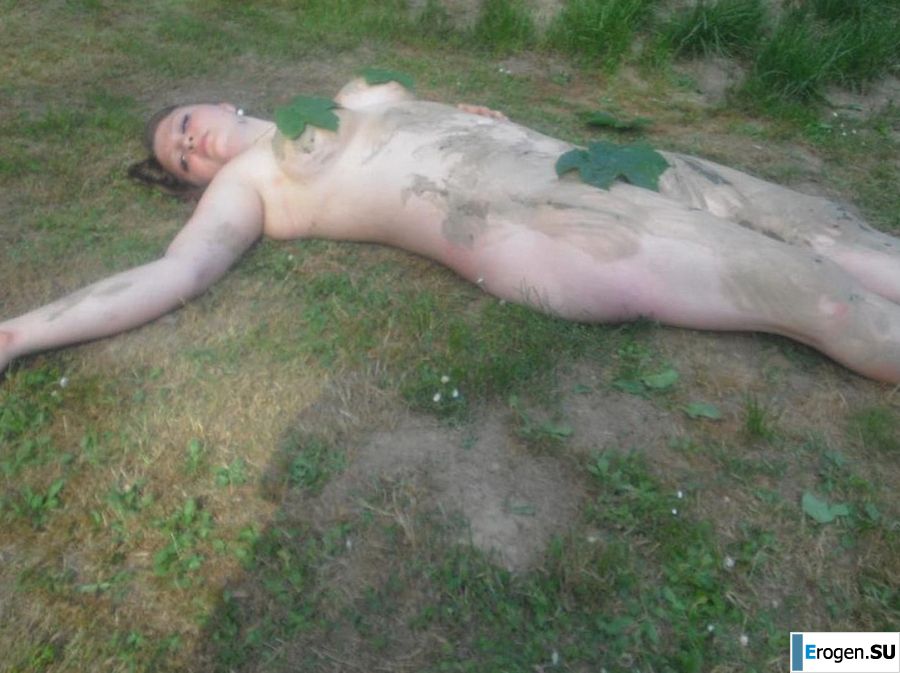 lesbians in the camp. Photo 19