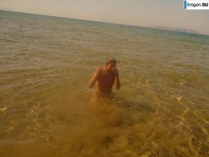 fun on a nudist beach. Thumb 35