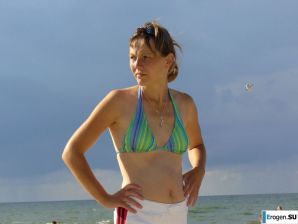 a naked charming girl sends greetings to you. Thumb 49