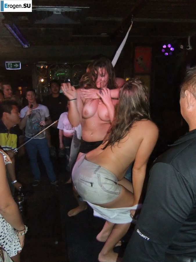 competition of wet t-shirts in a night club. Part 4. Photo 34