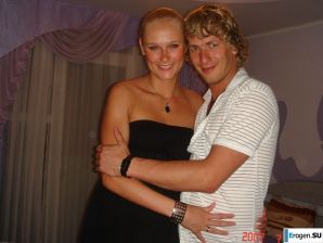 wedding and honeymoon of a blonde model. Thumb 15