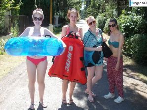 girlfriends and topless outdoor recreation. Thumb 10