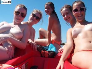 girlfriends and topless outdoor recreation. Thumb 25