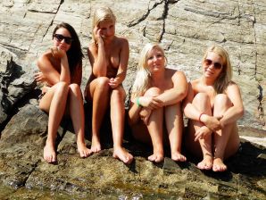 young and naked girlfriends on the Cote d'Azur. Thumb 12