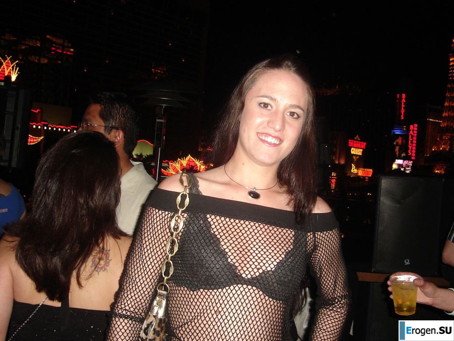 Slender girls light at a sex party by the pool. Slide 28