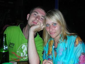 The girl undressed in the company of vacationers and showed an excellent figure. Thumb 25