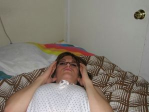 A girl with large breasts poses in clothes and then undresses. Thumb 33