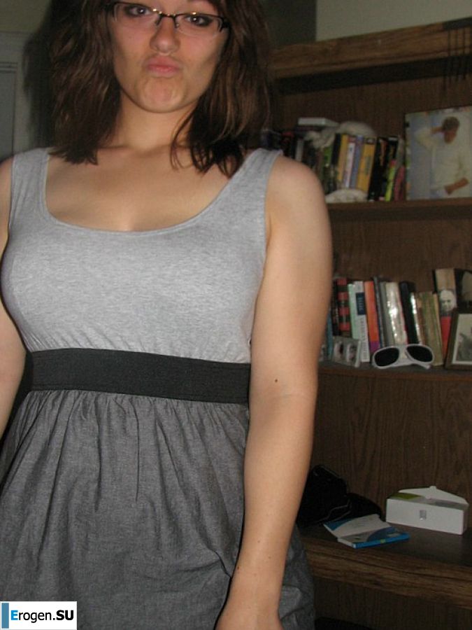 A girl with large breasts poses in clothes and then undresses. Part 2. Slide 17