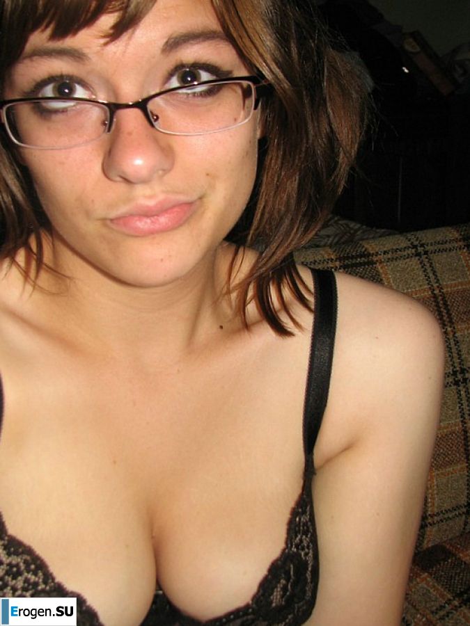 A girl with large breasts poses in clothes and then undresses. Part 2. Slide 48