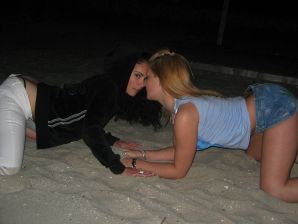 Blonde and brunette kiss and show boobs to each other. Thumb 26