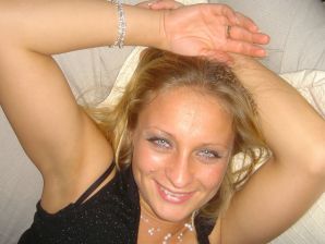 Cute blonde in pink panties showed tight boobs. Thumb 15