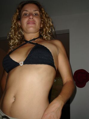 Two blondes undressed and engaged in passionate sex. Part 3. Thumb 10