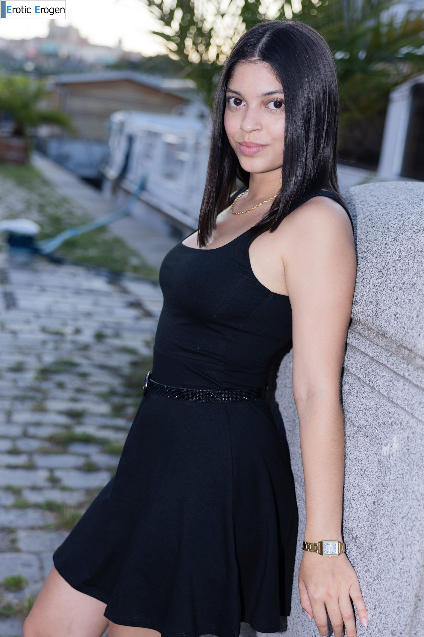 Gia Rosse in First Walk. Фото 2