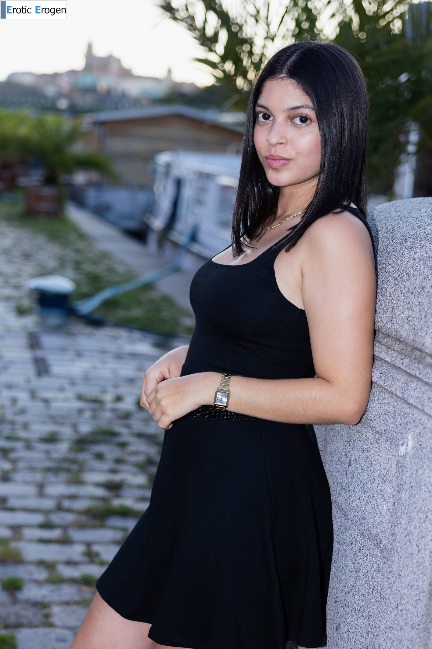 Gia Rosse in First Walk. Фото 3