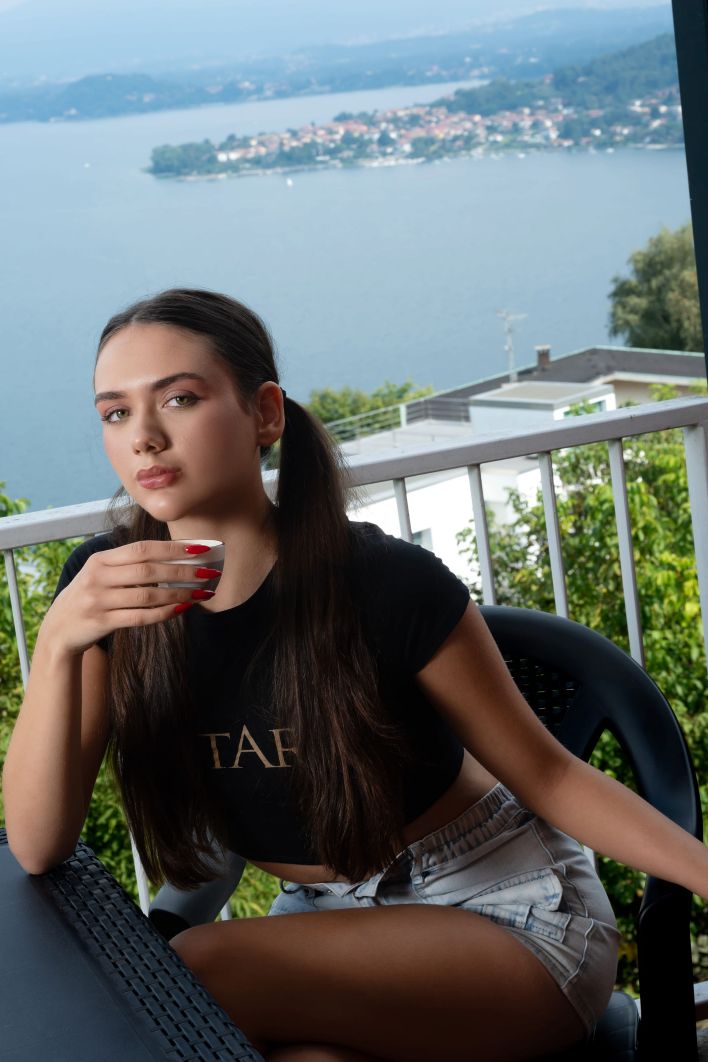 Vixi Rafi in Perfect Scenery. Эскиз 3