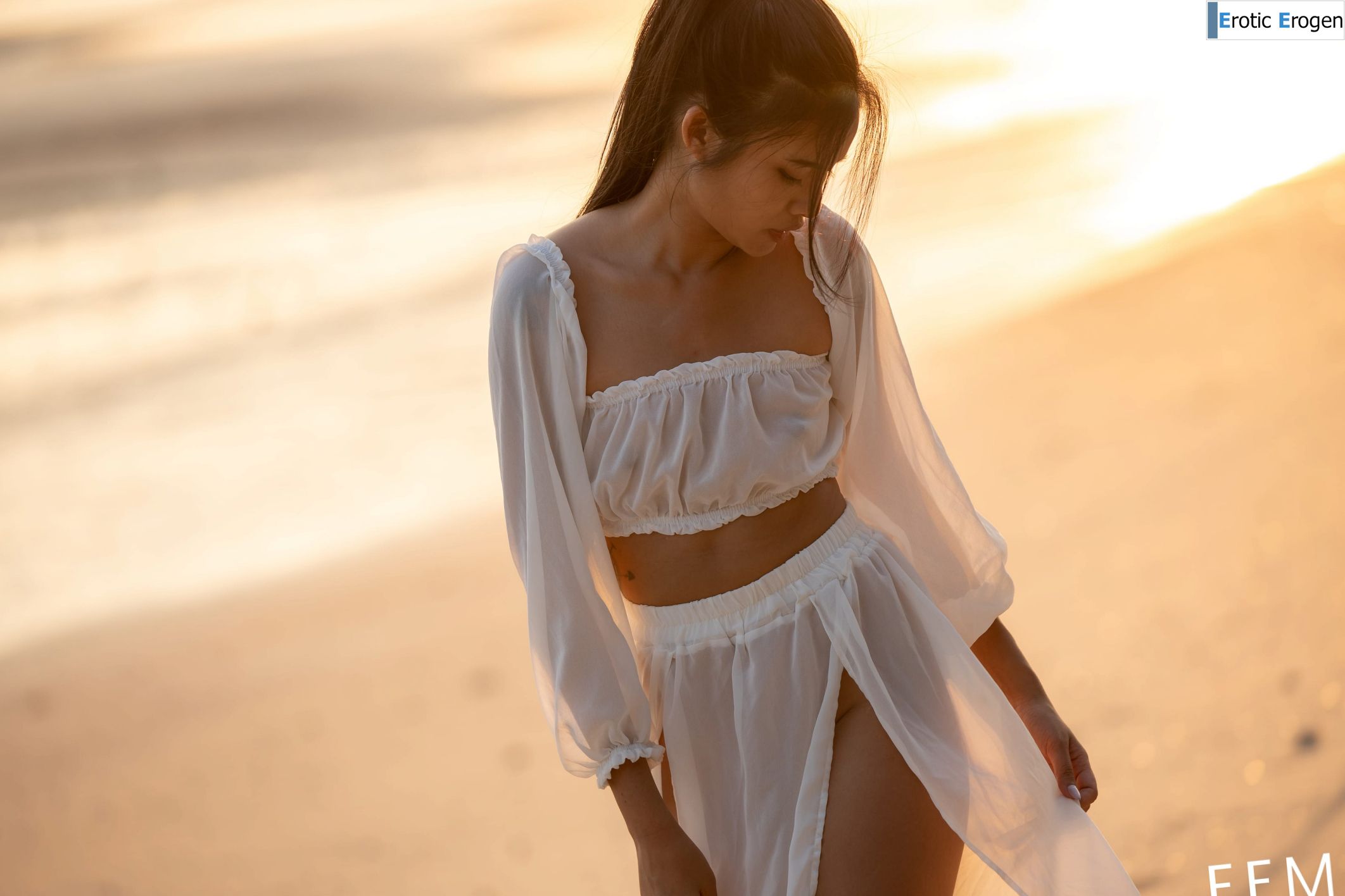 Bua in Sunset Sea. Picture 10