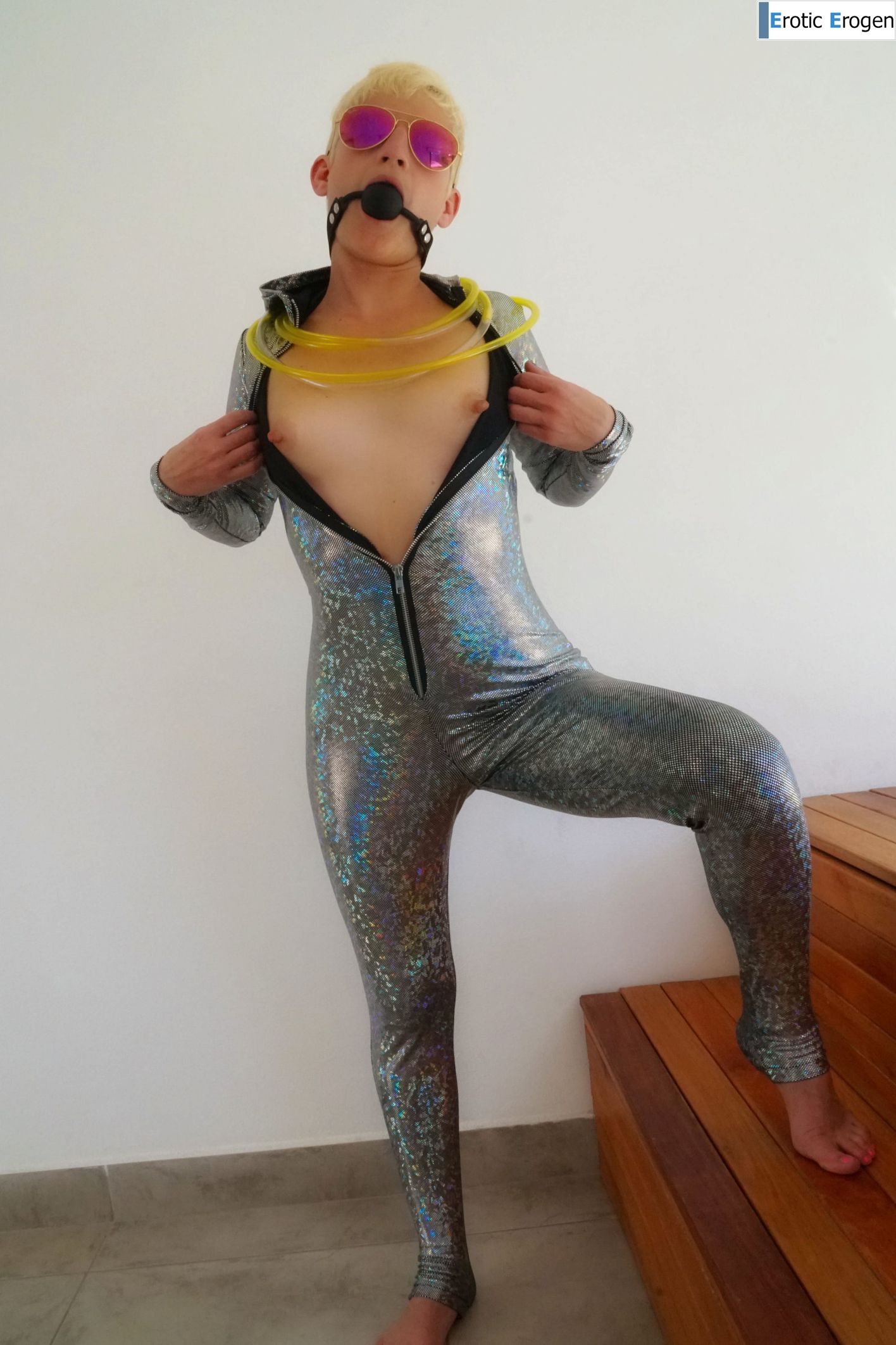 Titiana in Bizarre 1. Picture 11